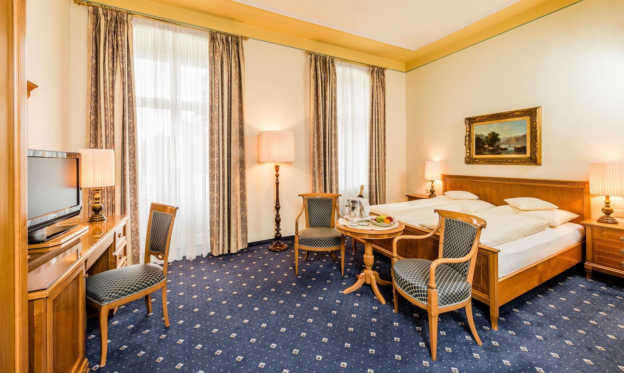 Villa Bavaria Merano Bagian luar foto