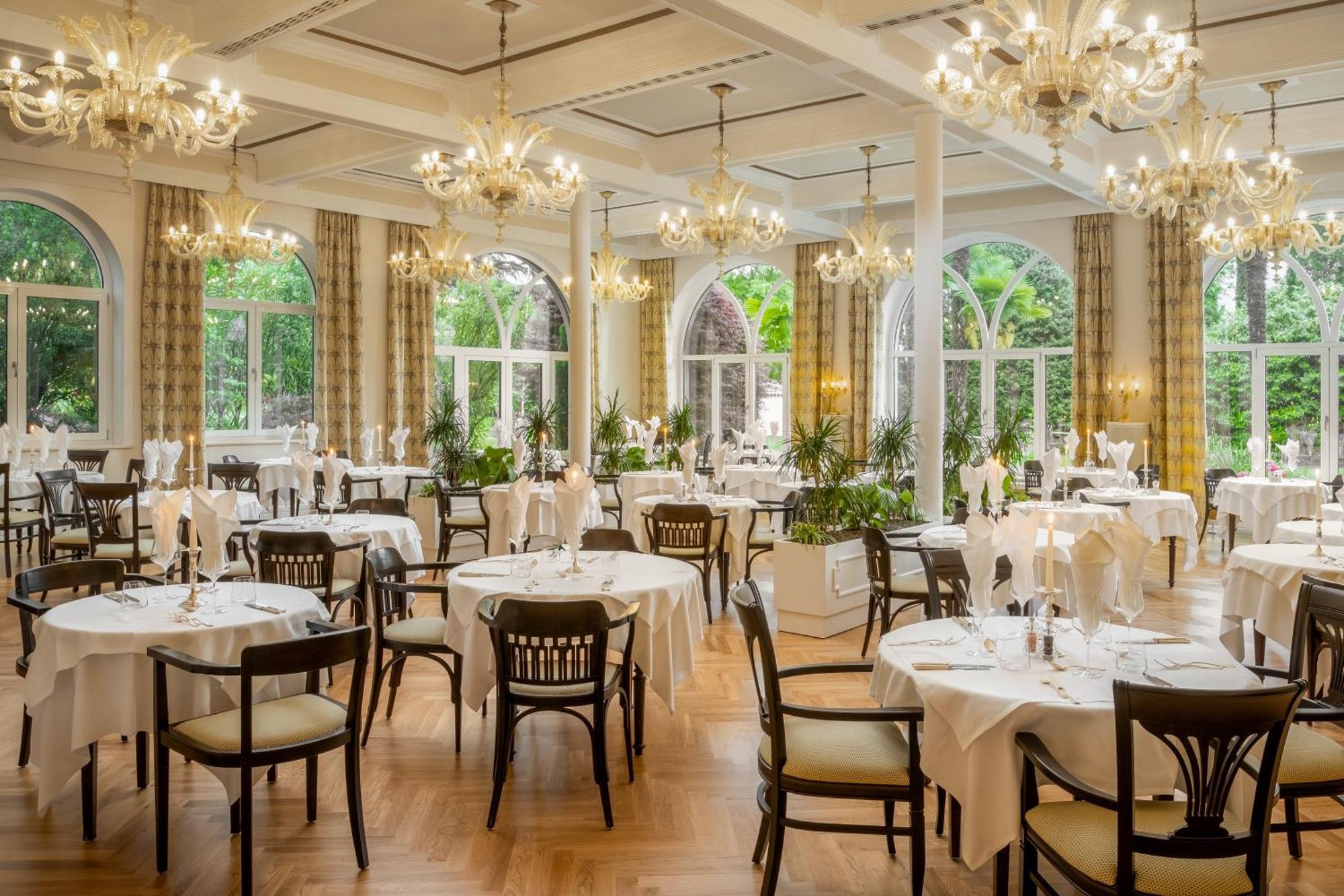 Villa Bavaria Merano Bagian luar foto