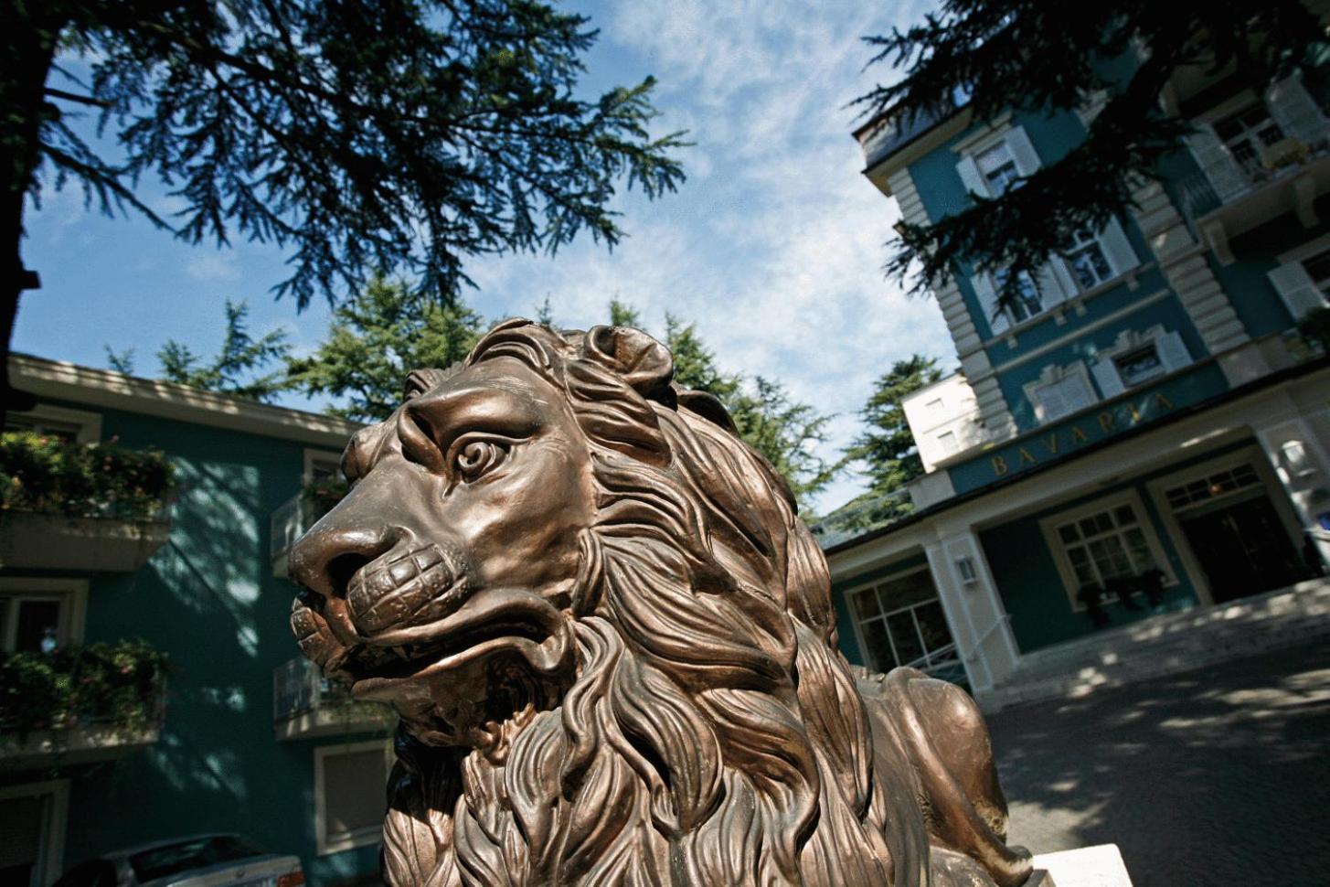 Villa Bavaria Merano Bagian luar foto